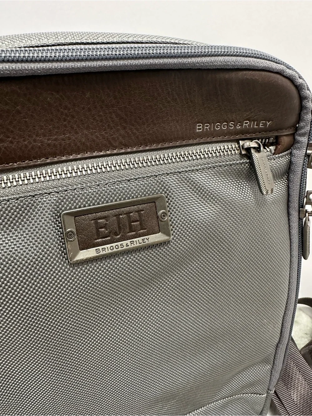 Briggs & Riley compact crossbody